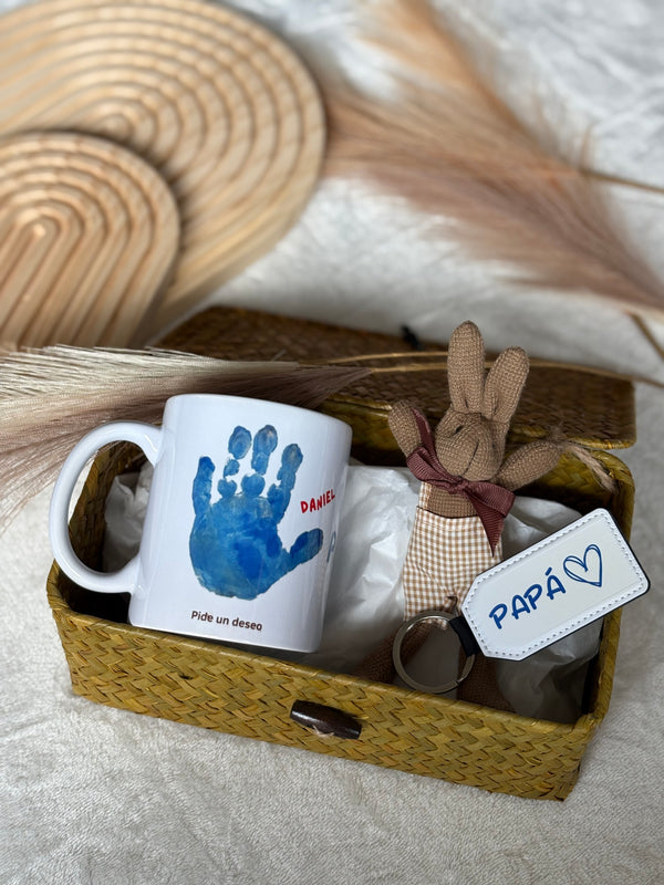 Taza y llavero con dibujo personalizado